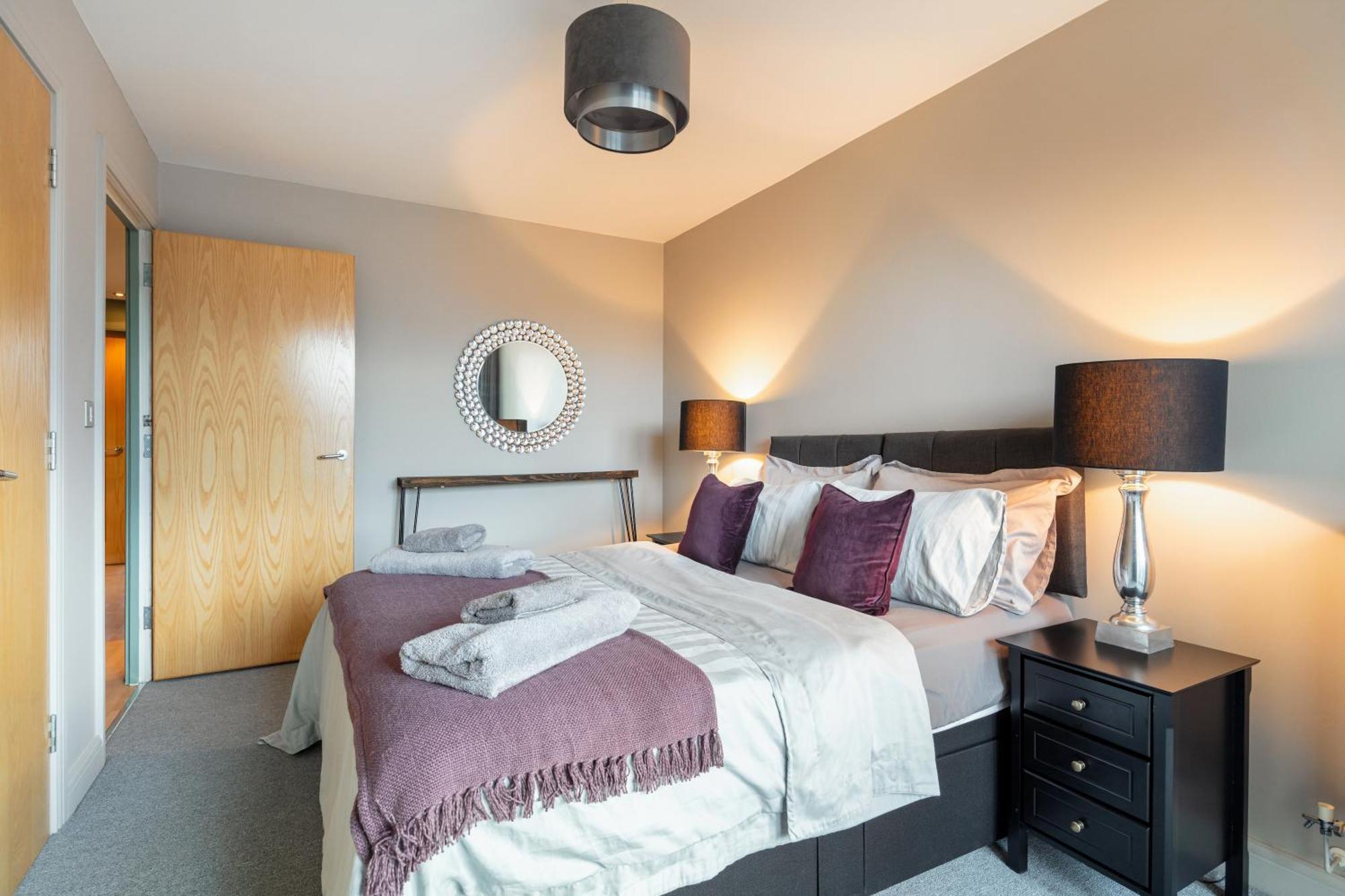 Excel, O2, Canary Wharf, London City Airport - Free Parking Extérieur photo